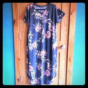 Comfy t-shirt dress with pockets. NWOT